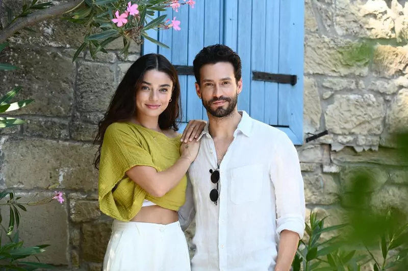 „Fă-mă să cred”, Netflix. Tot ce trebuie să știți despre noul film turcesc cu Ayça Aysin Turan. Poveste, distribuție, trailer
