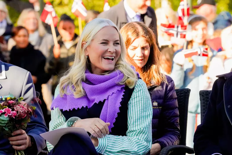 Gol 20250923. Crown Princess Mette-Marit during her visit to Gol municipality during her county tour in Hallingdal. Photo: Ole Berg Rusten / NTB   This text is auto translated