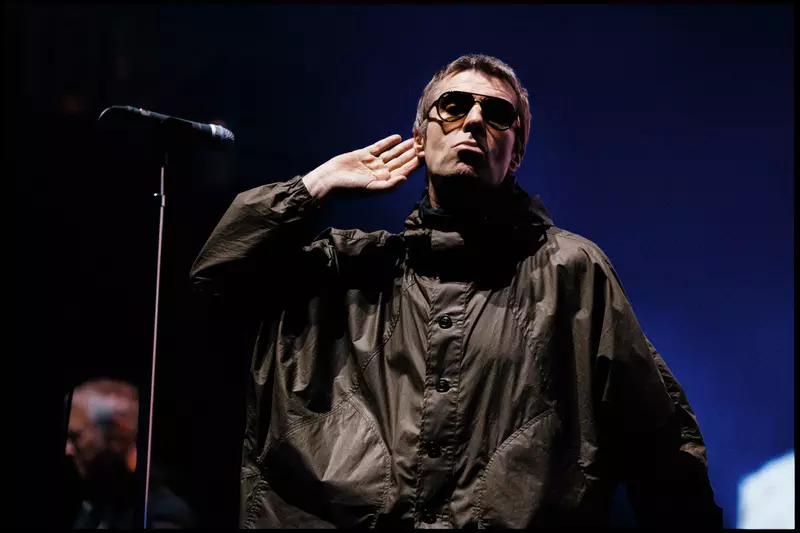 Oasis: Don’t Look Back in Anger