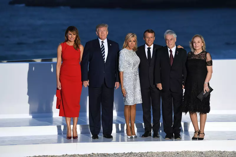 Președintele SUA Donald Trump și soția lui Melania, președintele Franței Emmanuel Macron și soția lui Brigitte, Președintele Chile Sebastian Pinera și soția lui Cecilia Morel