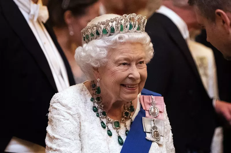 porecla reginei Elisabeta a II-a