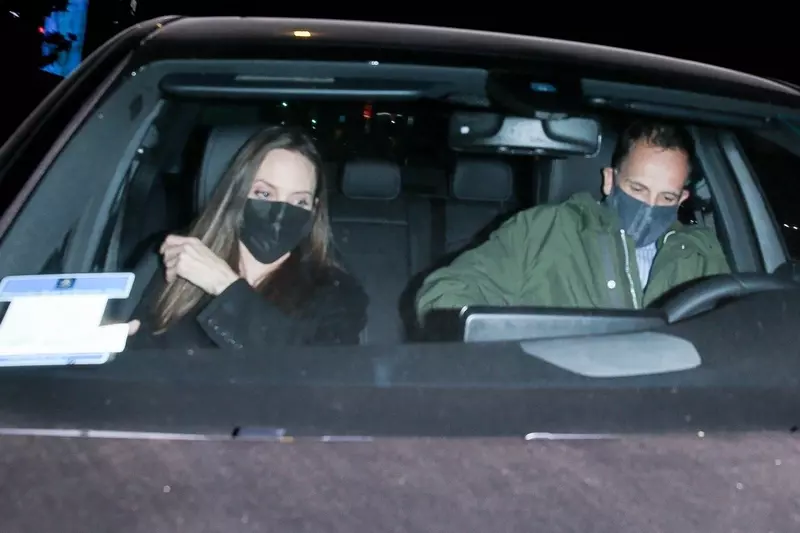 *PREMIUM-EXCLUSIVE* Angelina Jolie steps out with her Ex-husband Jonny Lee Miller for a low-key dinner in Beverly Hills! **WEB EMBARGO UNTIL 6:30 PM ET on October 13, 2021**