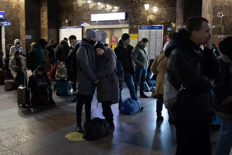 Kyiv Train Station – Kyiv