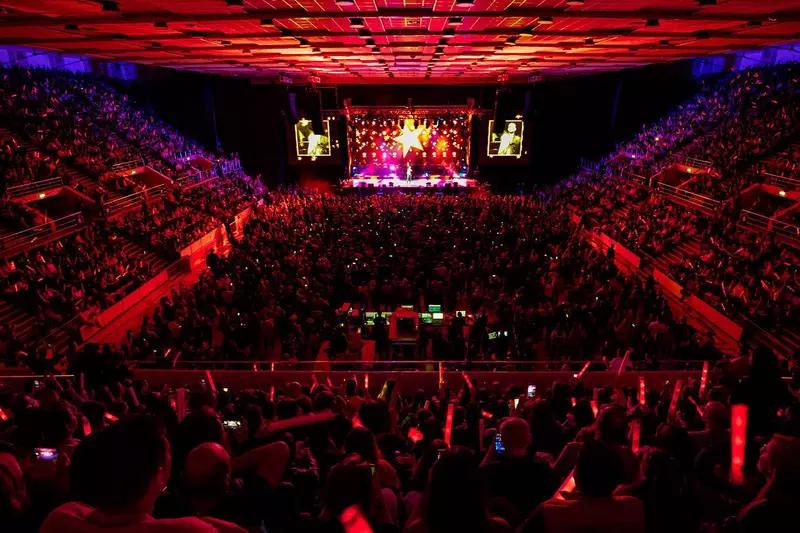 Concert-Smiley-2