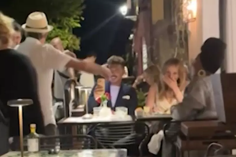 *PREMIUM-EXCLUSIVE* Jennifer Lopez Enjoys Dinner in Italy Without Ben Affleck