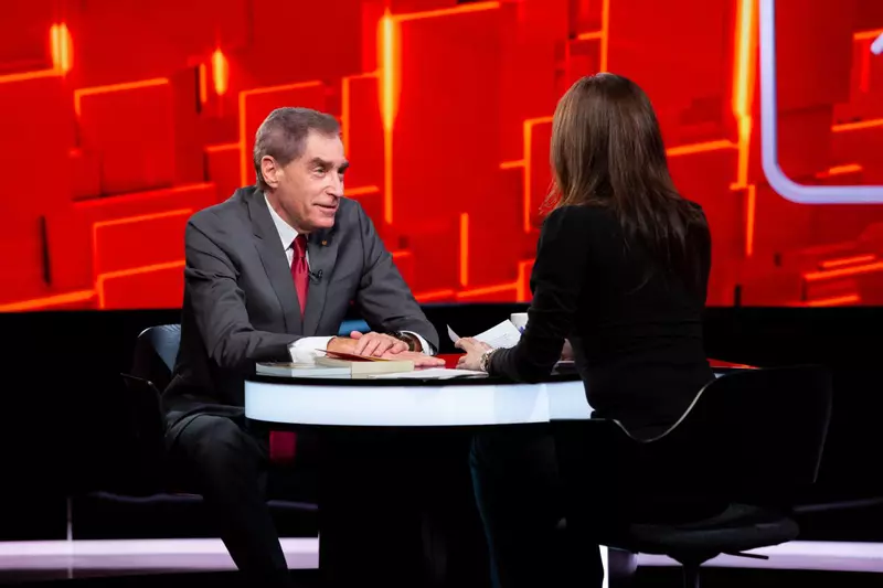 Petre Roman_40 de intrebari cu Denise Rifai (2)