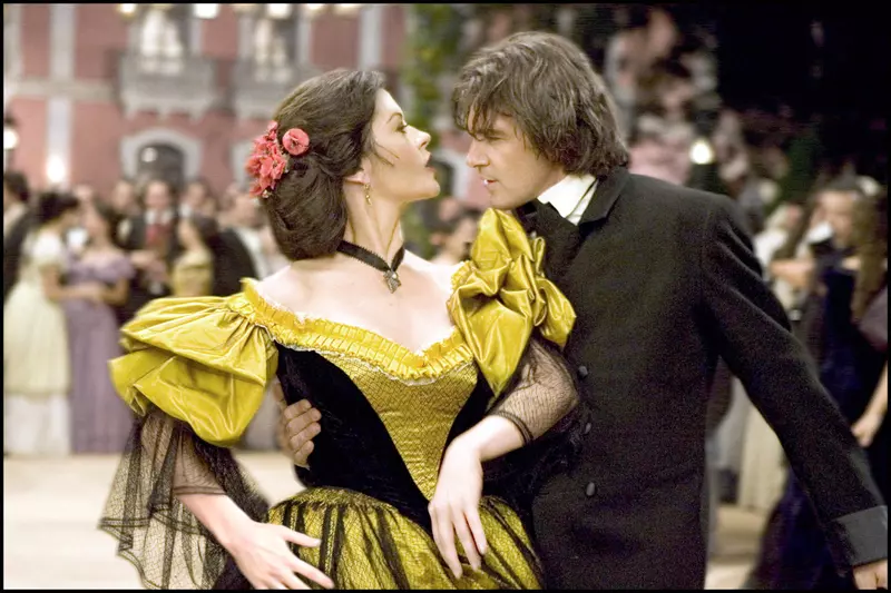 "The Legend of Zorro" Antonio Banderas &amp și Catherine Zeta Jones