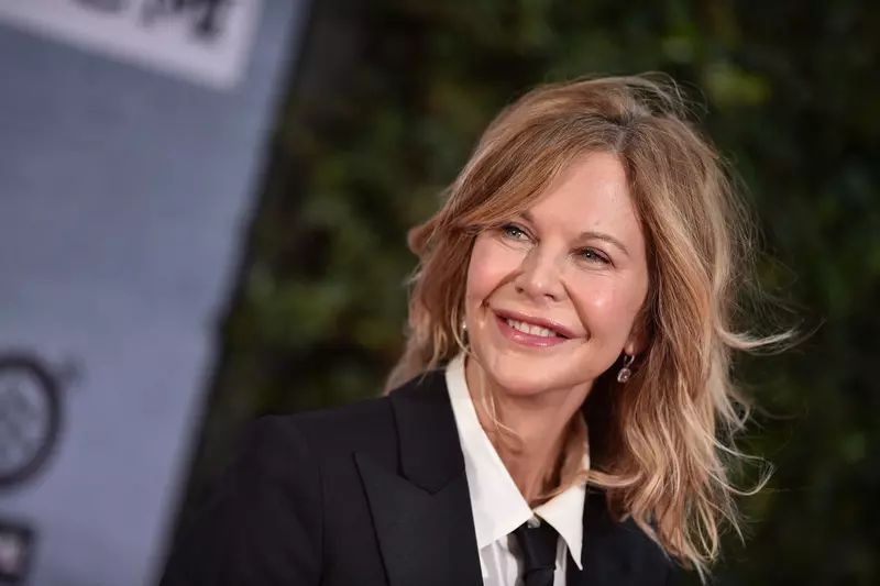 Cum arată Meg Ryan într-o zi normală, în Santa Barbara. Au trecut 33 de ani de la „When Harry Met Sally”, filmul care i-a adus succesul