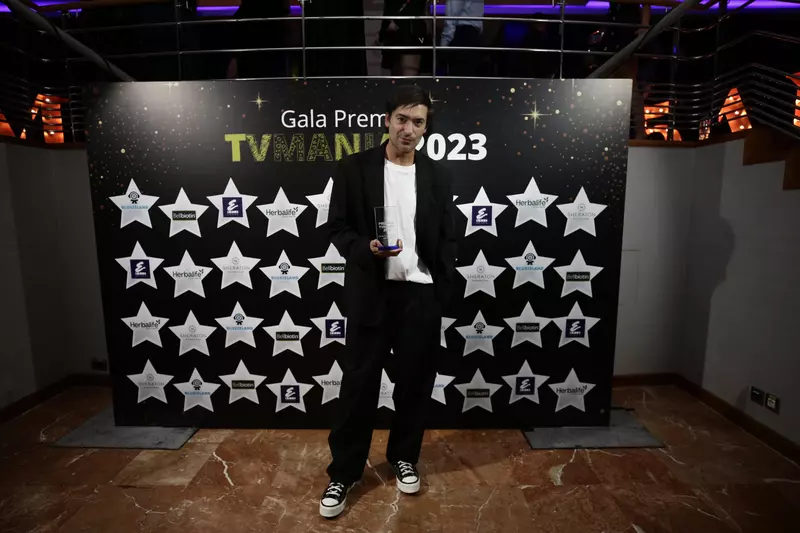 Cele mai superbe ținute de la Premiile TVmania 2023 (16)