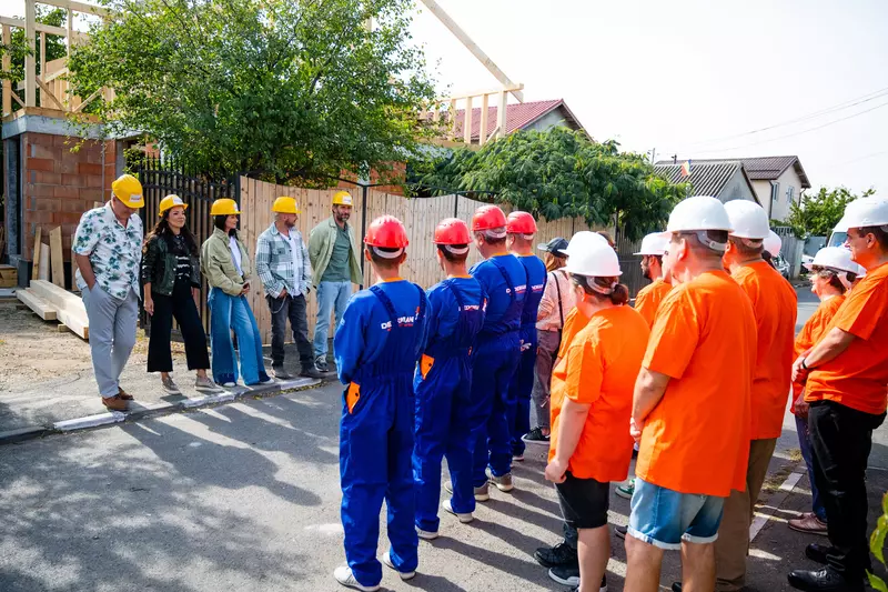 Echipa Visuri la cheie„Visuri la cheie”, 29 noiembrie 2023. Dragoș Bucur și echipa prezintă povestea familiei Oprea