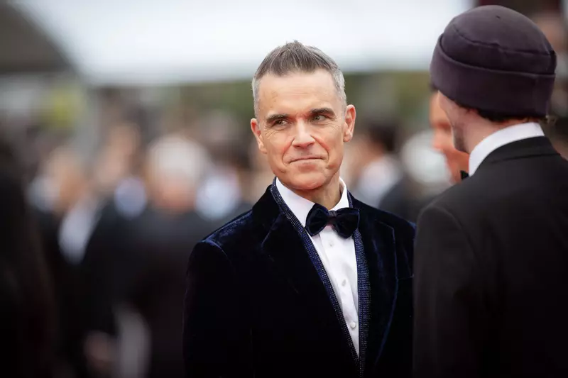 Robbie Williams ia medicamente pentru a slăbi 