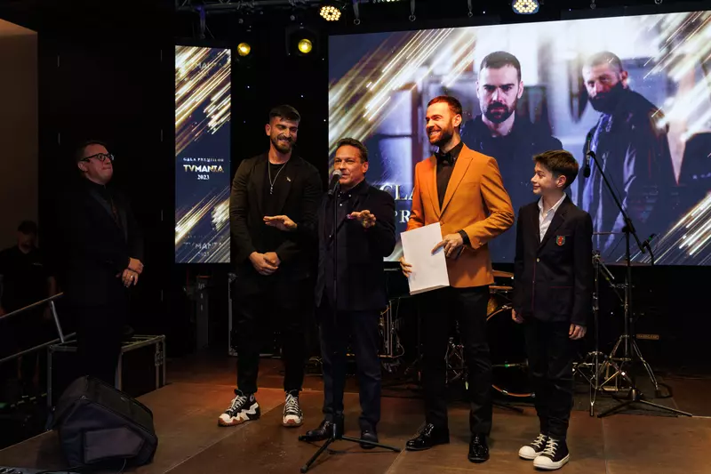 serialul de la Pro TV a primit trofeul pentru Cel mai bun serial românesc în cadrul galei Premiile TVmania 2023 (1)