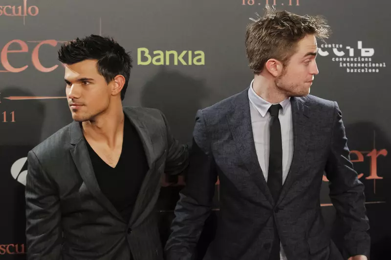 Rivalitatea dintre Taylor Lautner și Robert Pattinson 