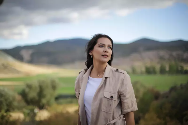 actrița Gülsim Ali İlhan in serialul Poveste din Anatolia_Kanal D (5)