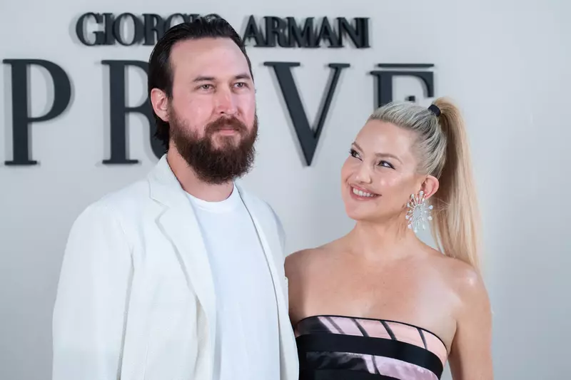 10 cupluri de celebrități care nu simt nevoia să se căsătorească