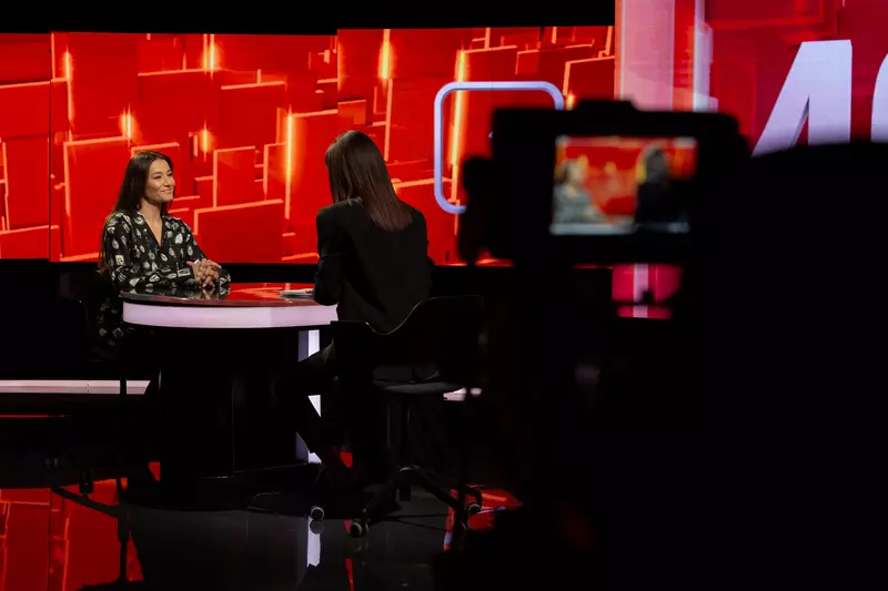 claudia-patrascanu-la-40-de-intrebari-cu-denise-rifai_kanal-d-1