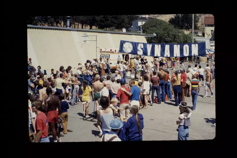 the-synanon-fix-2_6606bc9eda4bd