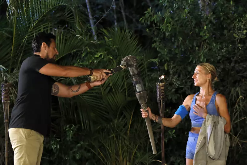 Lola – părăsire competiție (1)