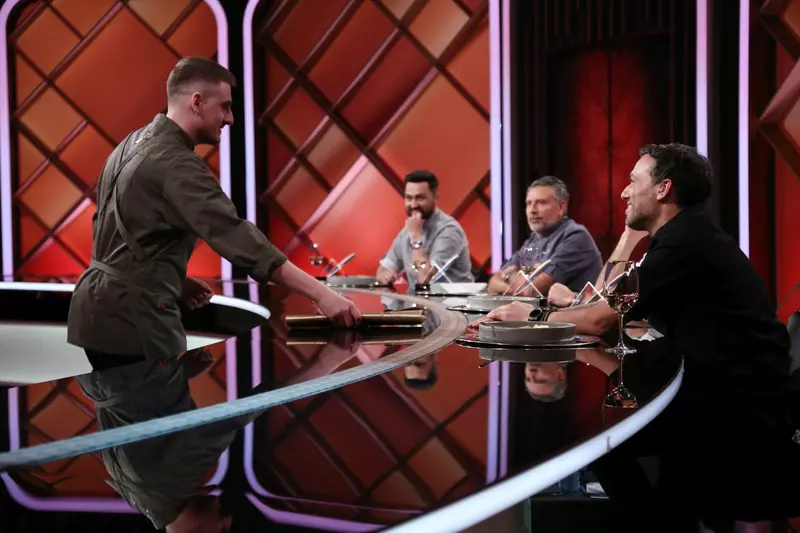 Chef Ștefan Popescu a dat cuțitul de aur