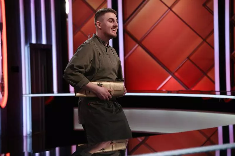 Mihai Dragomir, cutitul de aur al lui Stefan Popescu de la Chefi la cutite 2024  (1)