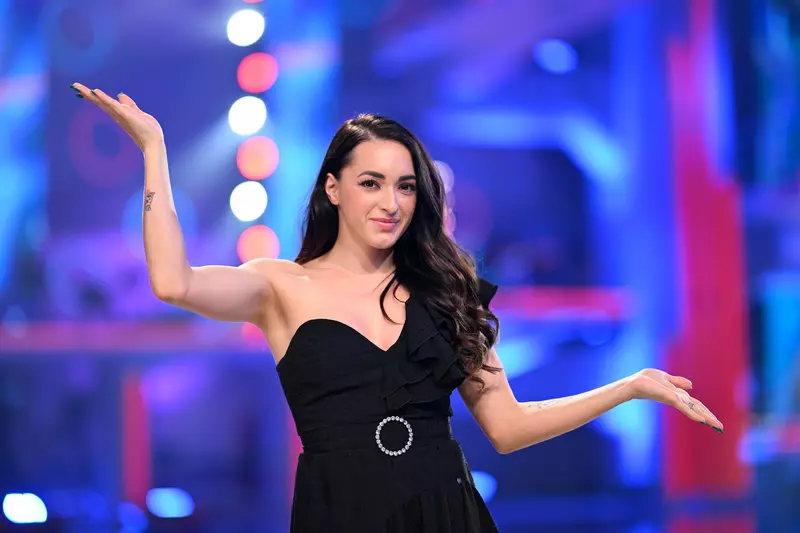 Larisa_Iordache_Splash_Vedete_la_Apa_3 (1)