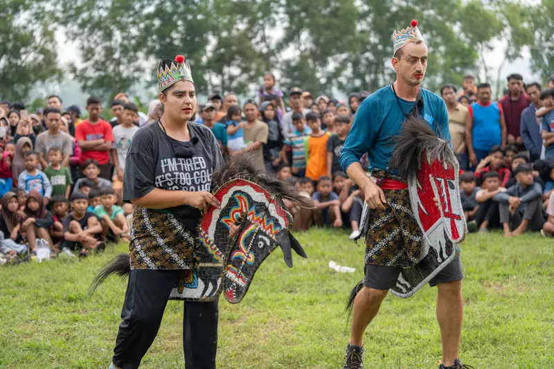 Ioana si Mane pe primul loc in cursa de aseara