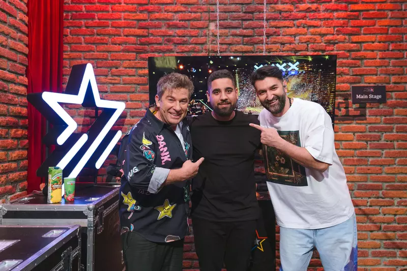 Pavel Bartos, Ion Cozer, Smiley – Romanii au talent