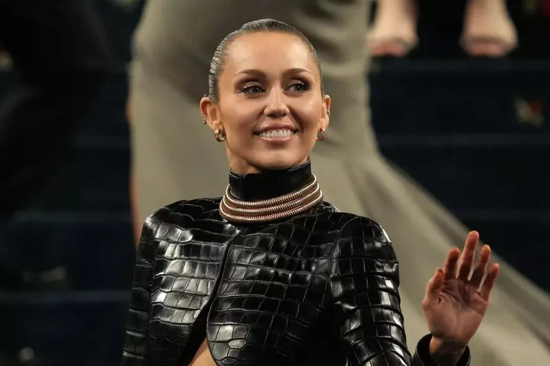 Miley-Cyrus-afectiune