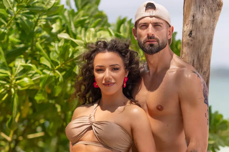 Cristi-Francesca-Insula-Iubirii