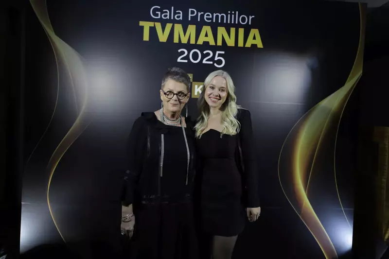 crina-mardare-elena-mogildea-premiile-tvmania-2025 (1)