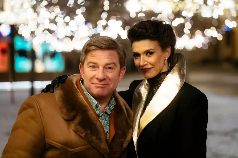 Alina-Chivulescu-in-Craciun-cu-Ramon