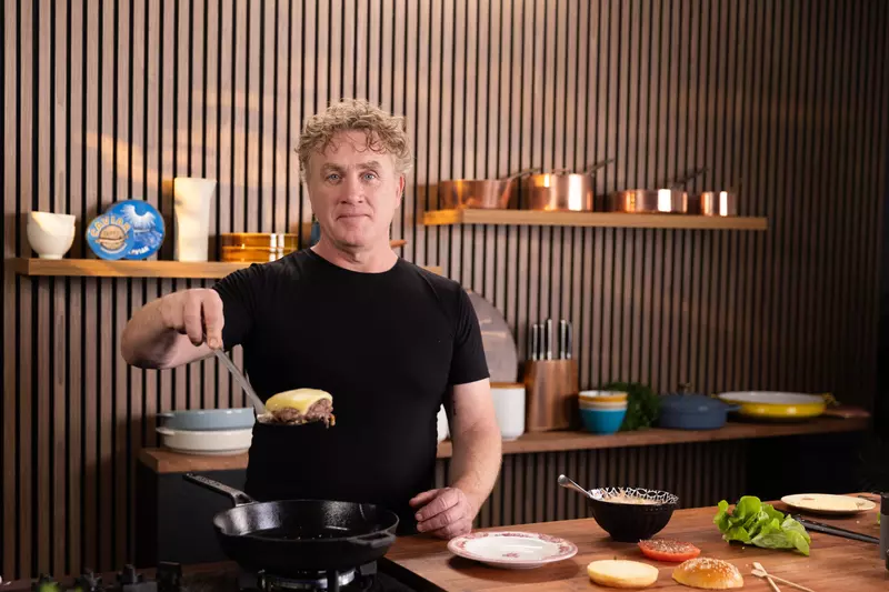 richo-infometat-nevoie-mare-tv-paprilka-adrian-richardson (2)