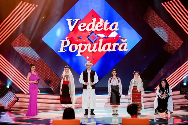 Iuliana Tudor si concurentii editiei 4 Vedeta populara, TVR 1_850_0499