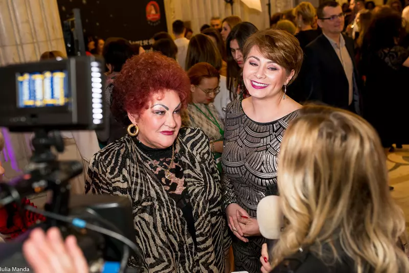 Elena Merișoreanu a trecut printr-o operație