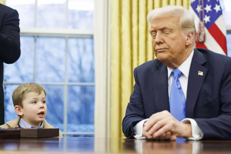 US President Trump Meets with Elon Musk in Oval Office
