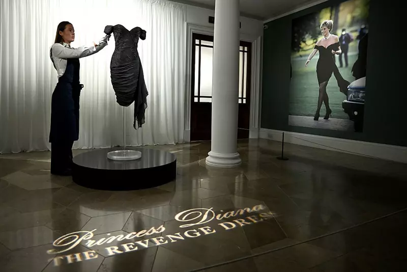 Princess Diana Revenge Dress Exhibition Preview – First Public Display in Nearly 30 Years