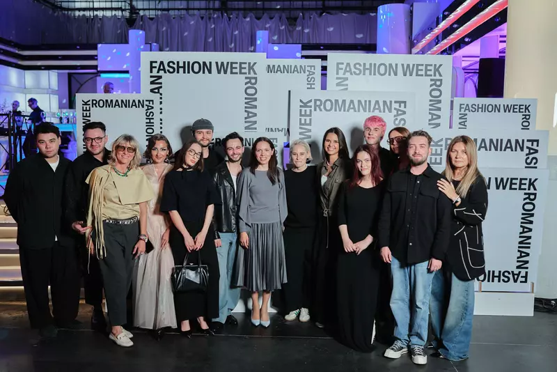 Mirabela Gradinaru alaturi de designerii Romanian Fashion Week_8 oct 2026