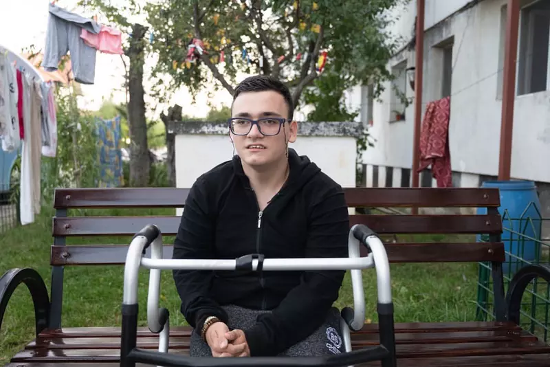 „Visuri la cheie”, 16 noiembrie 2022. Povestea unui tânăr țintuit în scaunul cu rotile