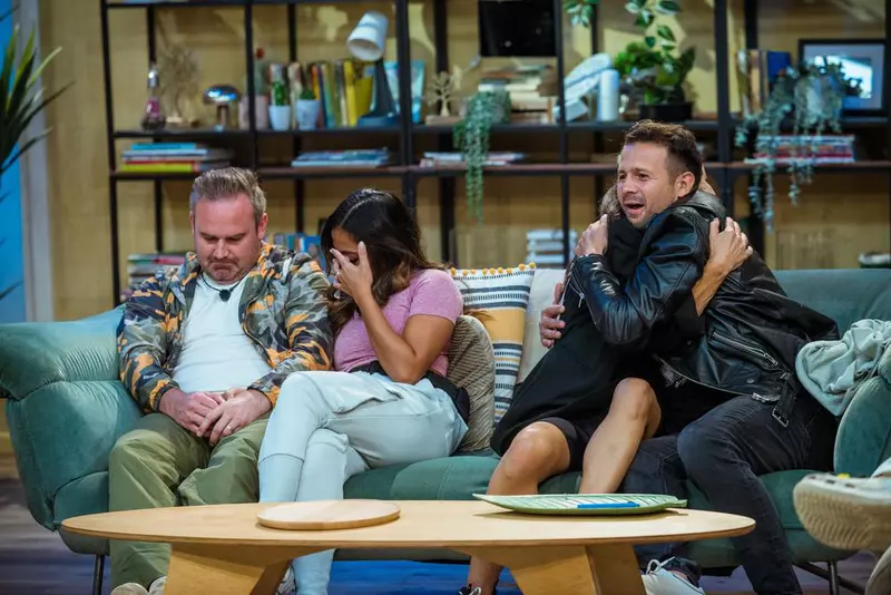 bell-asantiago-nicu-grigore-eliminati-power-couple-2025 (2)