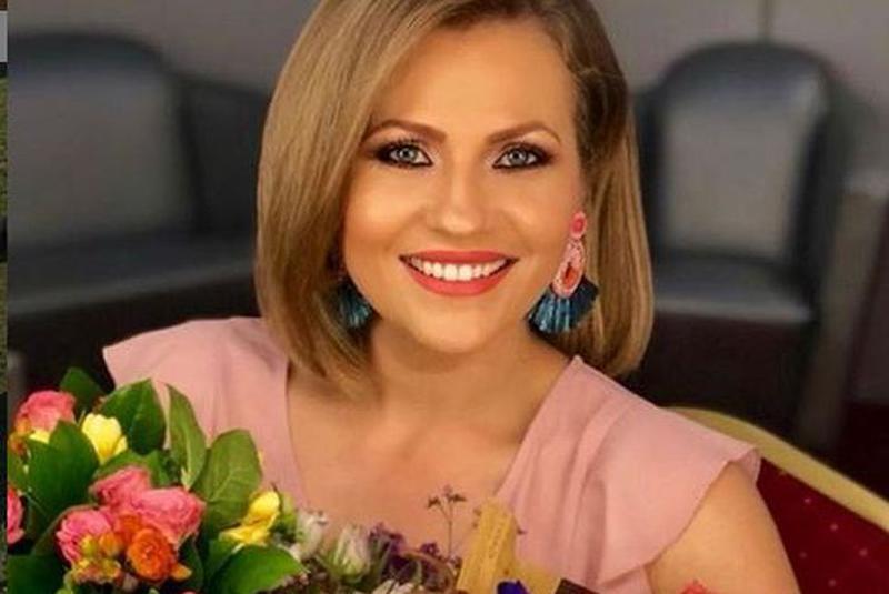 De Nerecunoscut Cum ArÄƒta Mirela Vaida La Debutul In Televiziune Prezentatoarea Acces Direct S A Schimbat Mult In 15 Ani
