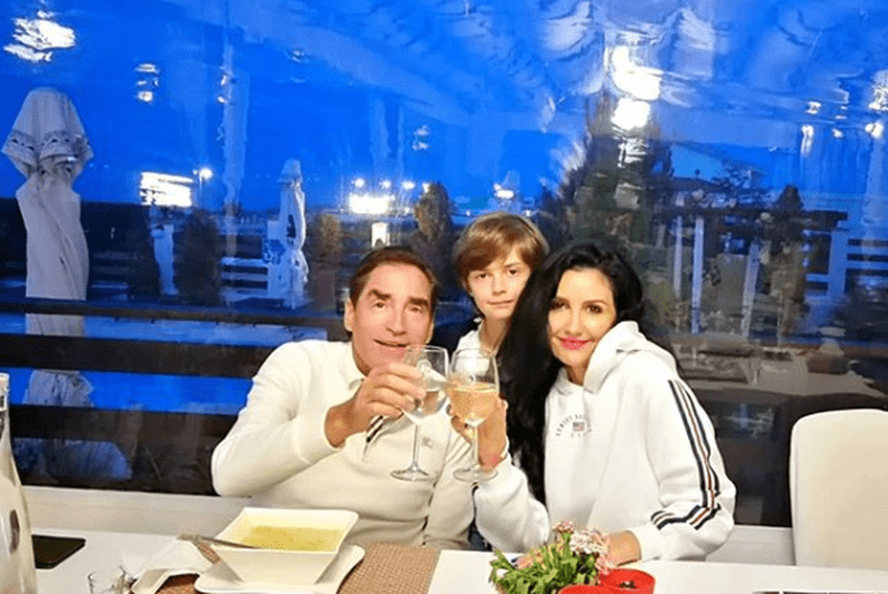 silvia-petre-roman-si-petrus