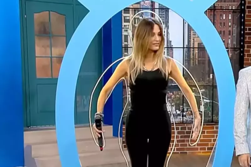 anca-turcasiu-a-refacut-scena-din-miss-litoral-4