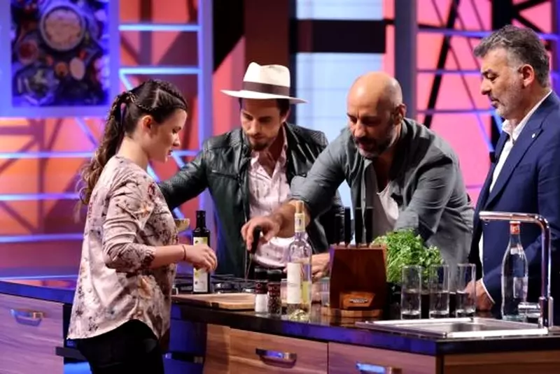 12670884-564619470373380-5462094361946104691-n-cover-800-e1482148978869