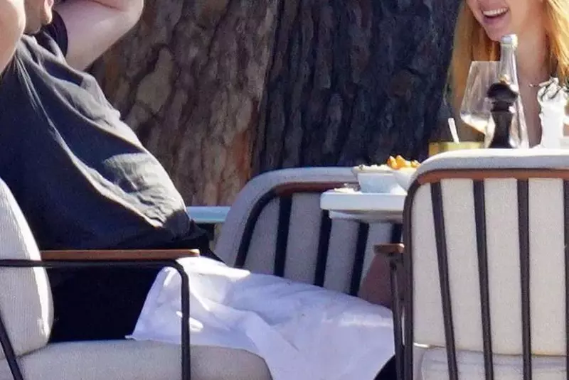 Natasha Bassatt si Elon Musk