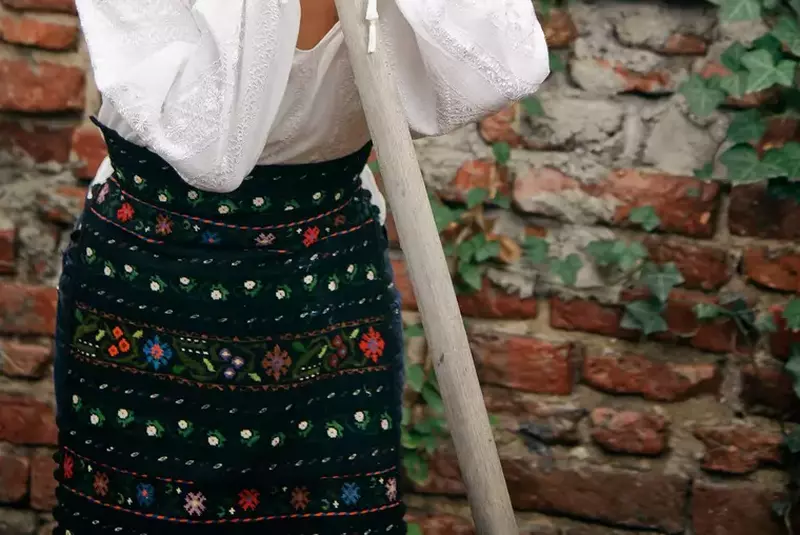 Cine-este-Adriana-Trandafir-