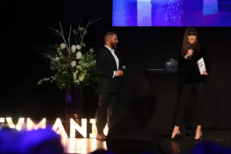 denise-rifai-criticata-iulia-albu-3-1024×683-1