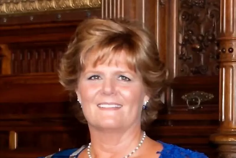 principesa-elena-vedeta