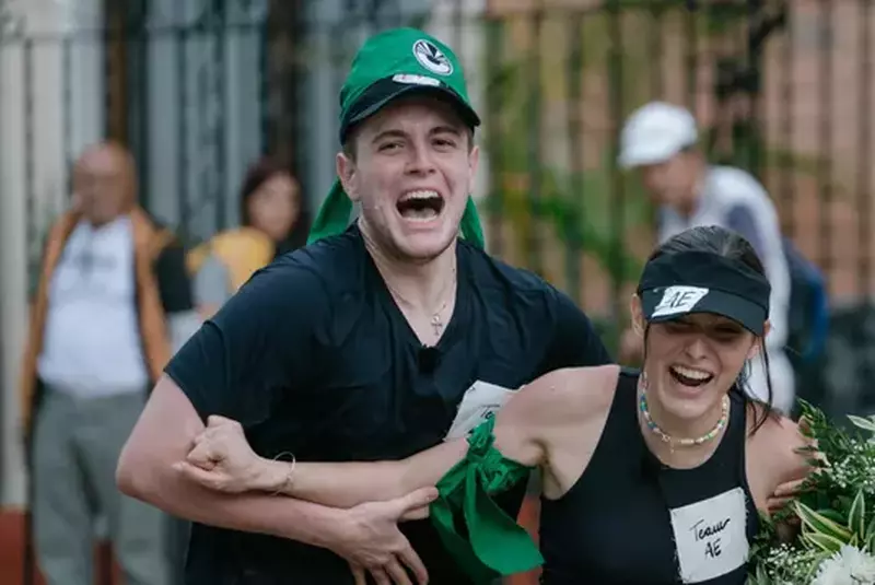 alexia si aris eram america express franceza