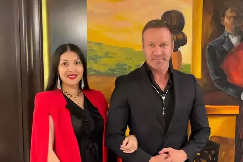 977935_642558359102825_1205642936_o