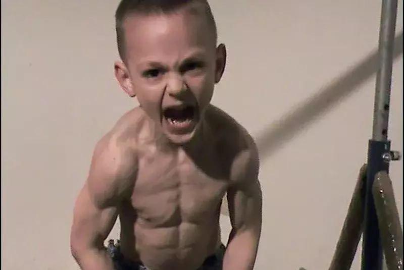 cum-arata-giuliano-stroe-micul-hercule-la-14-ani-1-1280×720-1